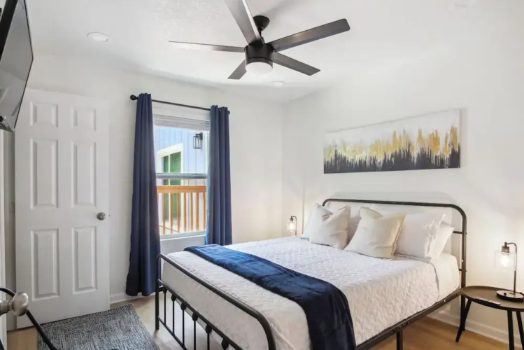 Your Amazing 3br/2ba Downtown Delight!