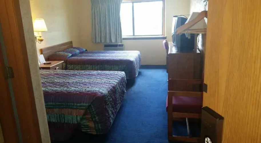 Super 8 Moline