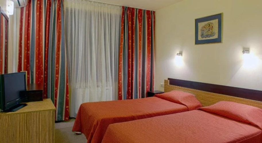 Hotel Luxor