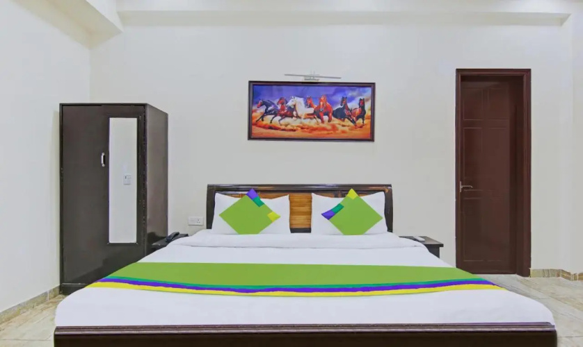 OYO Rooms Noida Sector 72