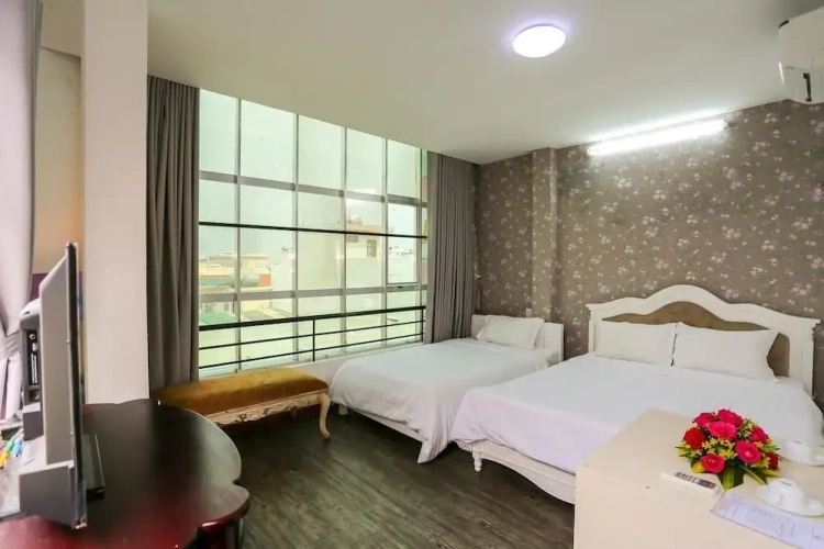 Standard Triple room