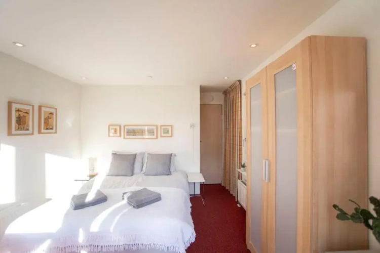 1 Bedroom Double Apartment