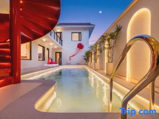 Youmi · Umi Luxury Swimming Pool Villa (Azure Coast)