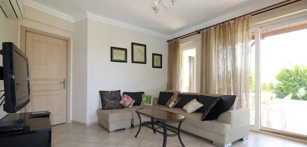 Villa TR08 by JoyLettings