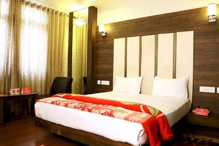 OYO Rooms Bani Park Bhrigu Marg