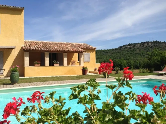 2 Bedrooms Cottage