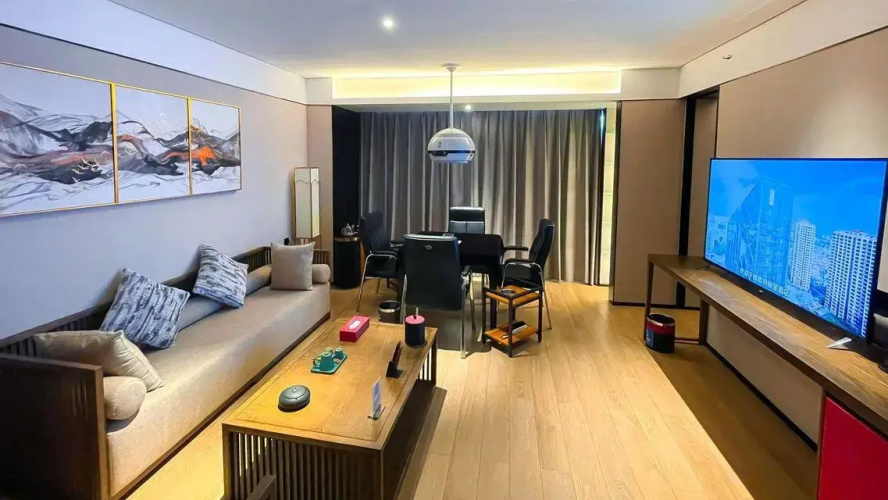 Rezen Hotel Aoyue