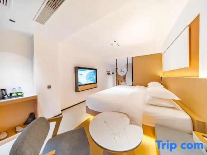 Standard Double room with river view