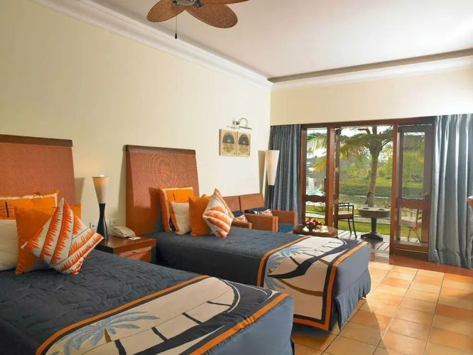 Radisson Plaza Resort & Spa