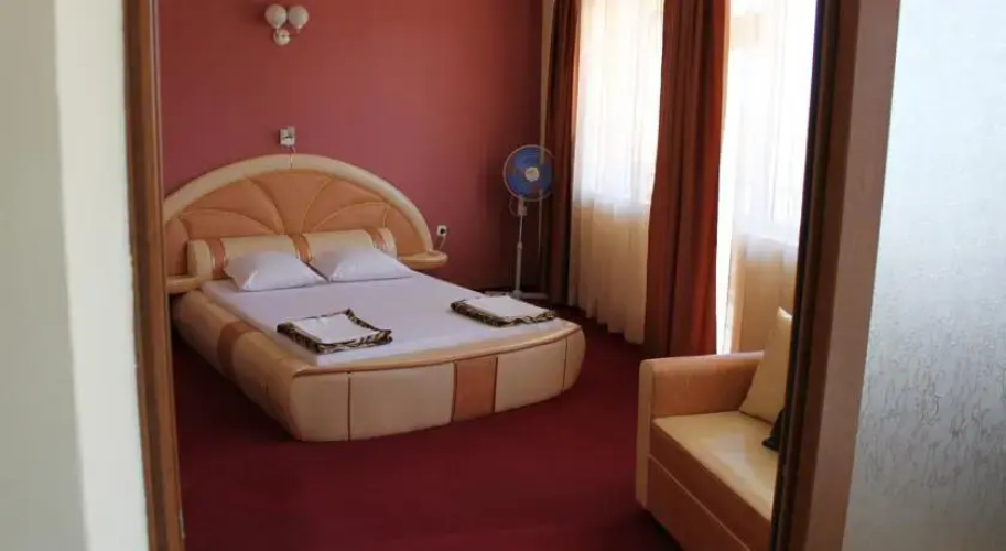 Peneka Hotel