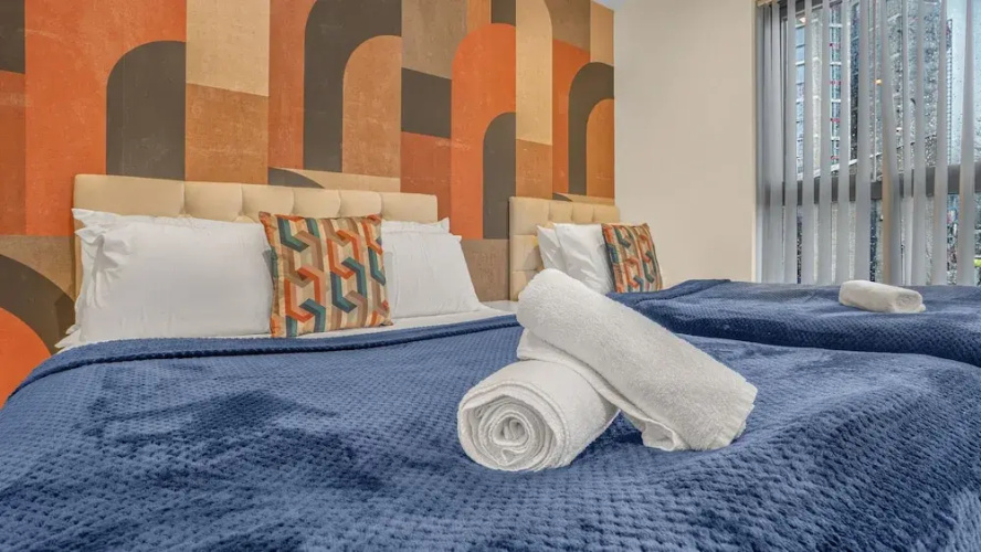 2bed Apt Sleeps 7 - Arcade Machine, Wifi, Central