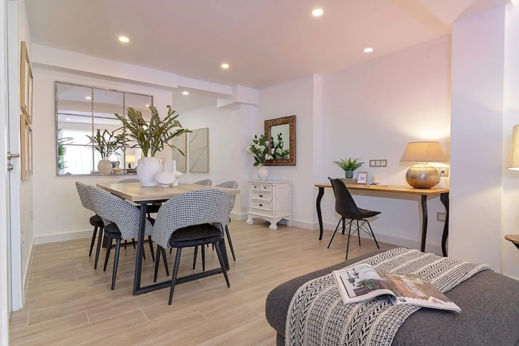Luxury Apartment in M Laga Victoria