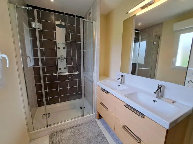 Holiday Home in Hanvec for 5