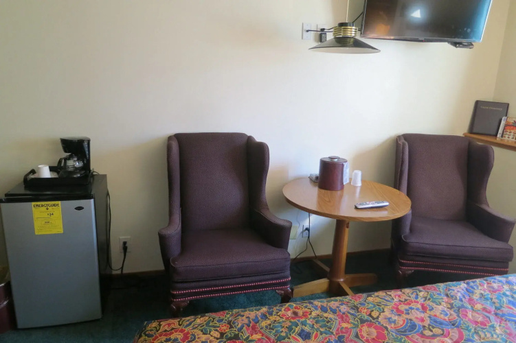 Bay City Inn