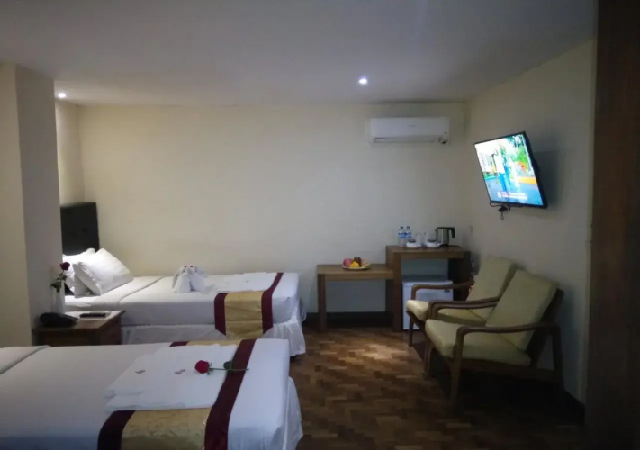 Queen's Park Hotel