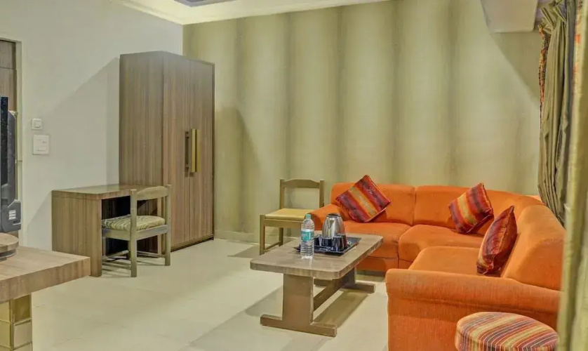 Treebo Trend Hotel Dua Continental