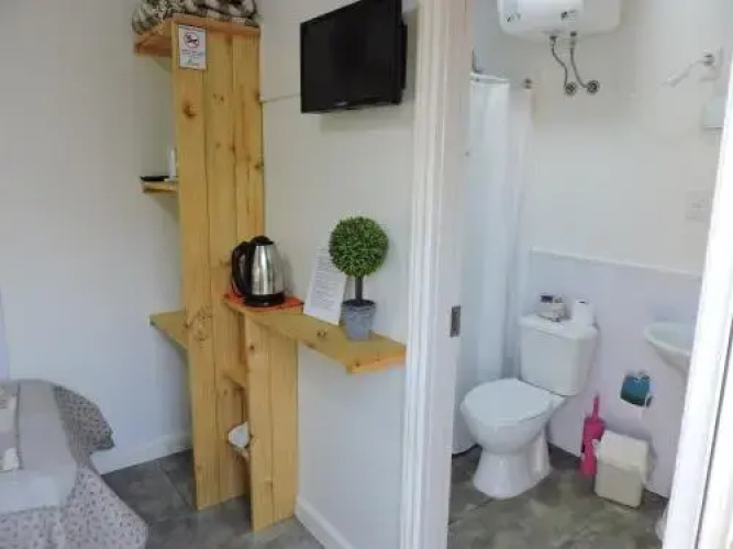 Squania Suite Container