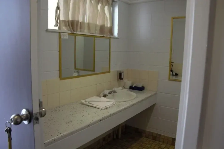 Standard Triple Club room