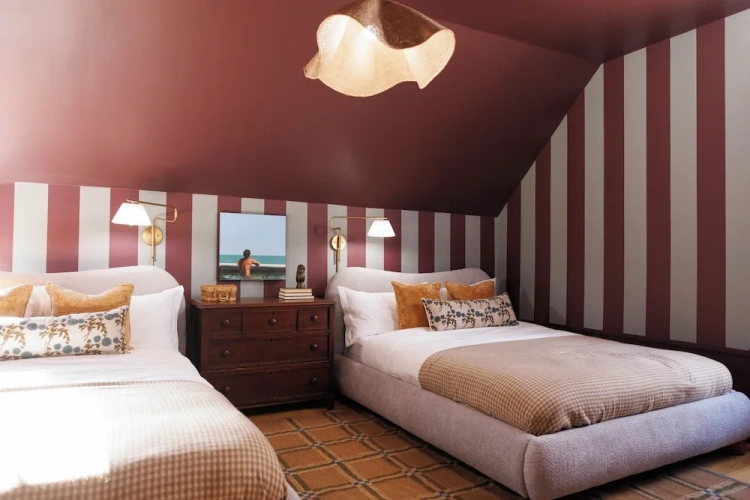 4 Bedrooms Cottage