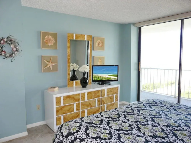 South Seas Tower 3-1512