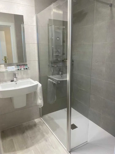Economy Twin room with river view