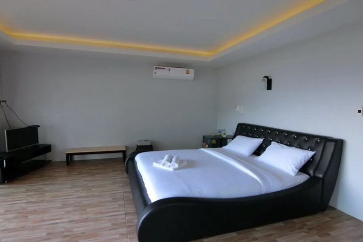 Pak Nam Resort