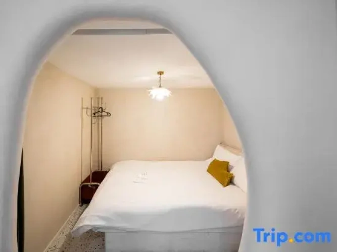Standard Double room with courtyard view