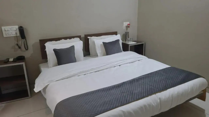 Hotel indrani