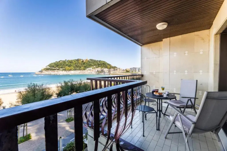 LA CONCHA BEACHVIEW apartment