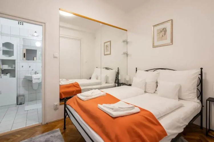 Mirage Monte Apartment