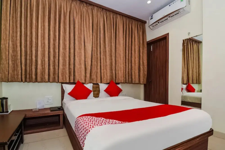 Hotel Raj