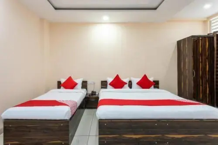 Hotel Pushpwant by OYO Rooms