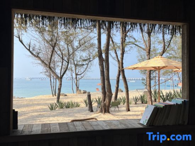 North Shore Qingfeng Hotel (Weizhou Island Branch, Beihai)