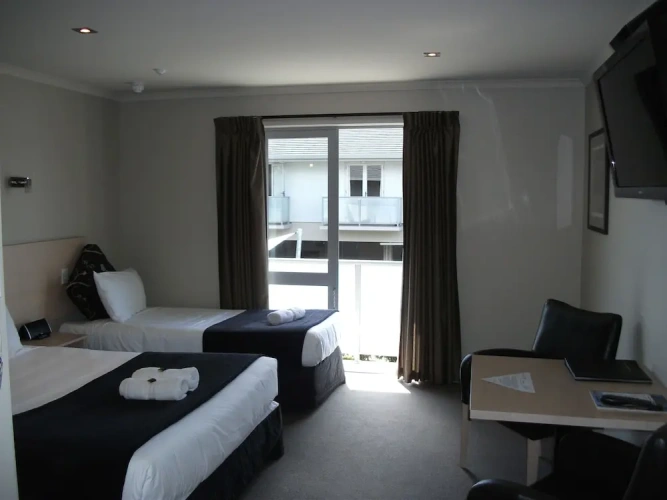 Standard Triple room with balcony