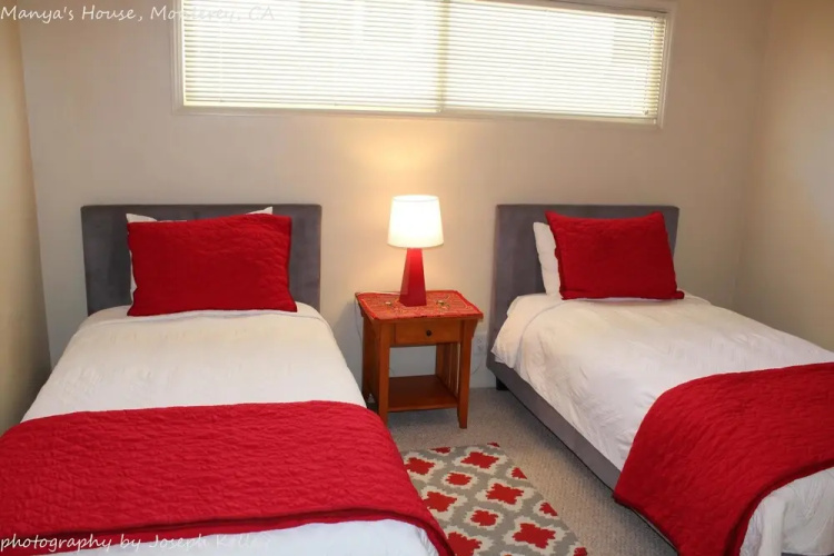 Manyas House - 30 Night Minimum