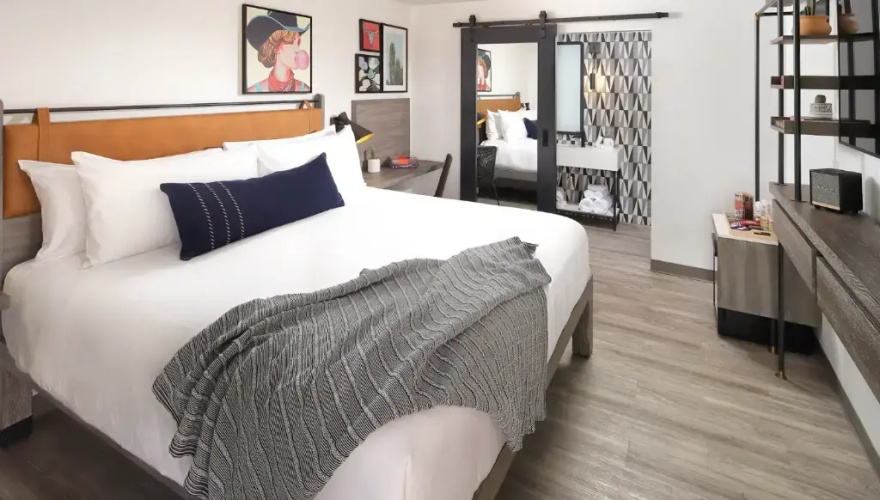 voco The Tuxon by IHG