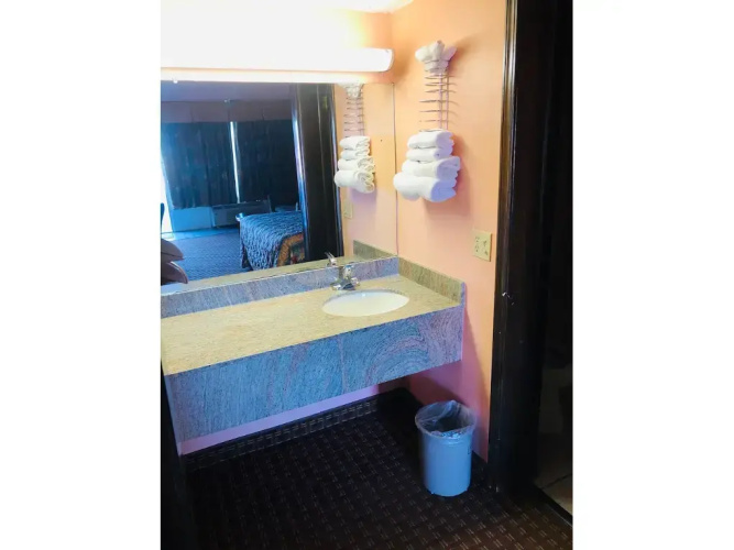 Regency Inn