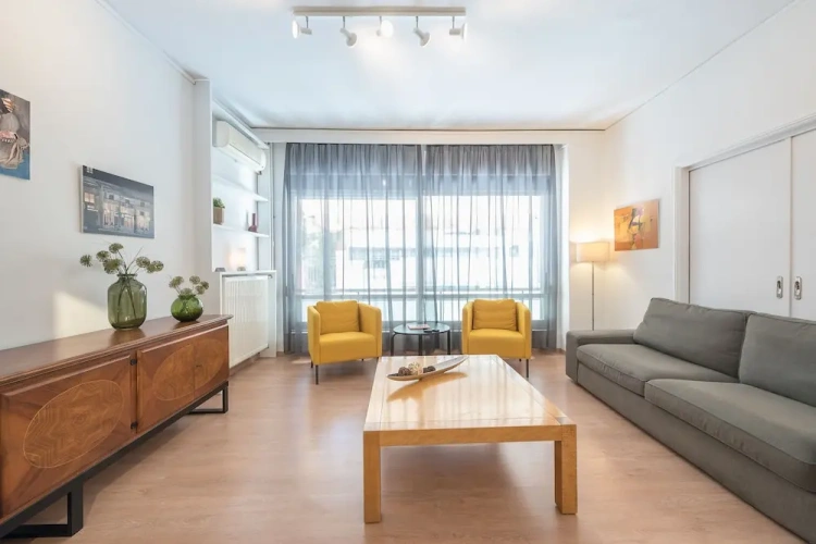 Standard Quadruple Family room with balcony