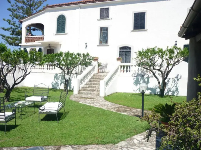 Villa Venezuela 1° Piano