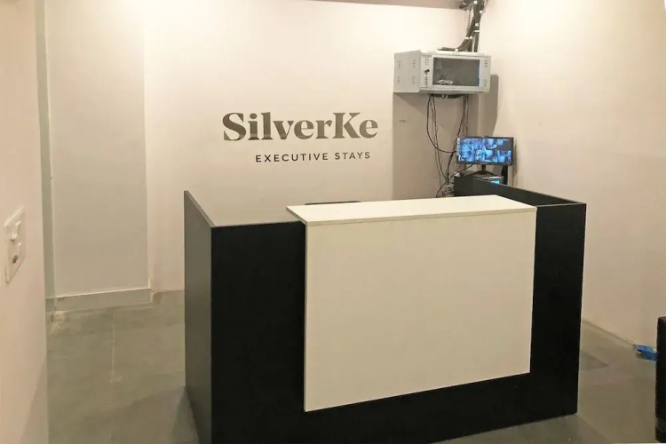 OYO 20032 SilverKey Medanta