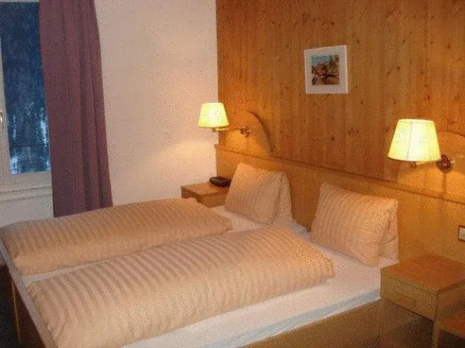 Hotel Grischuna AG