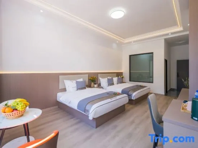 Standard Twin Family room