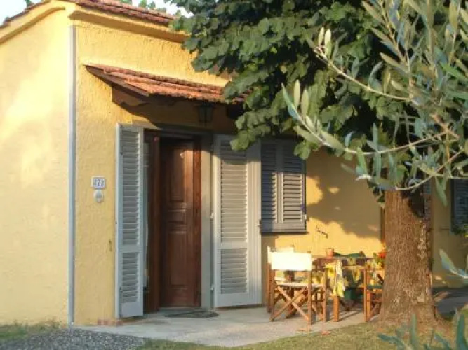 Villa Lazzareschi Case Vacanza