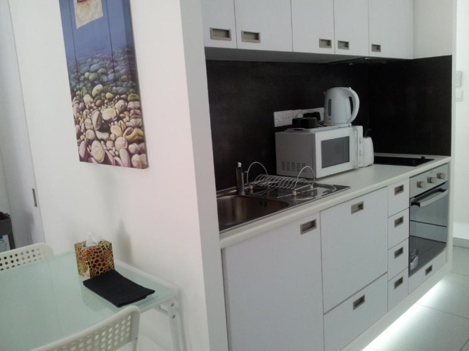 1 Bedroom Apartment