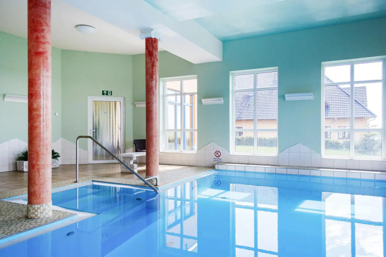 Holiday home in Markkleeberg with a shared pool