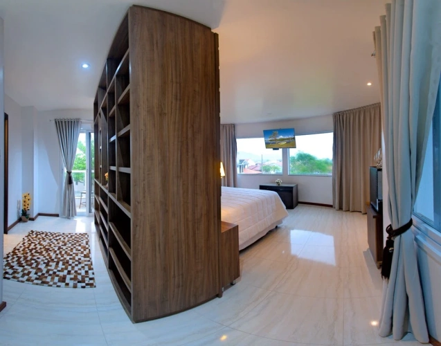 Luxury Suite
