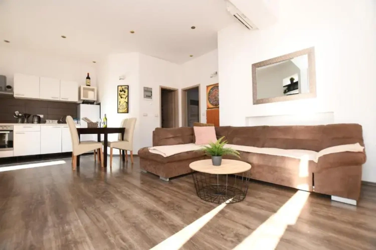 2 Bedrooms Premier Apartment
