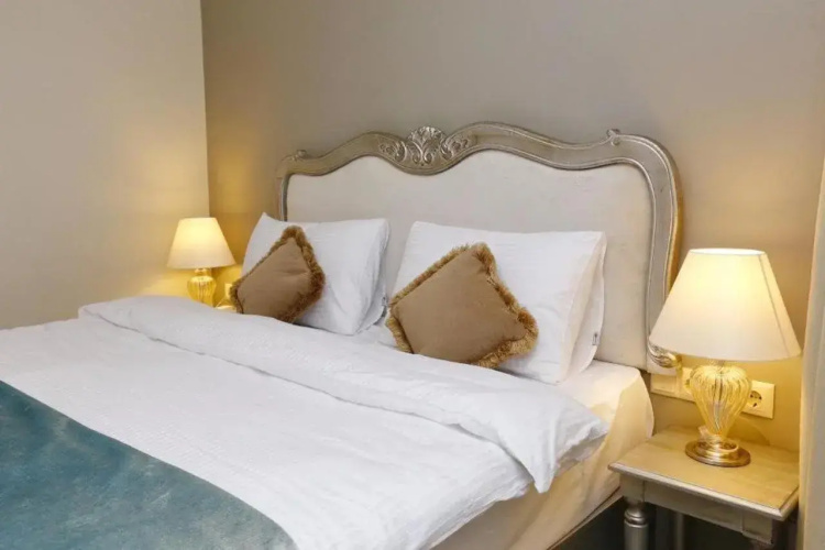 4 Angels Hotel