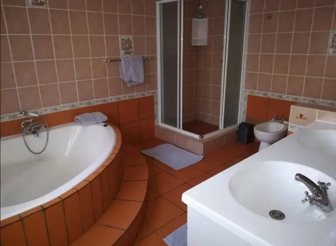 4 Bedrooms Standard room