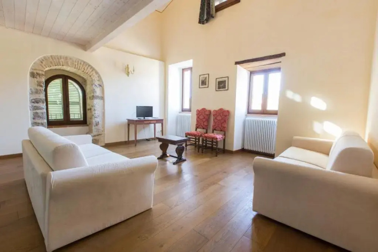 Borgo Colognola - Dimora Storica